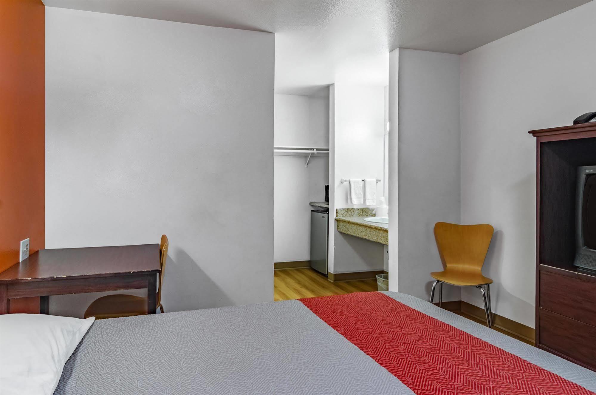 Motel 6-Portland, Or - Gresham Εξωτερικό φωτογραφία