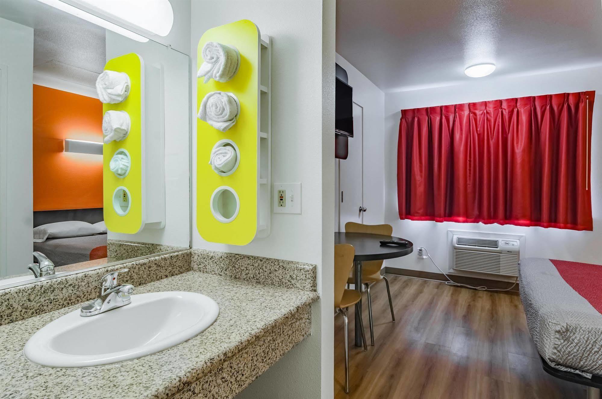 Motel 6-Portland, Or - Gresham Εξωτερικό φωτογραφία