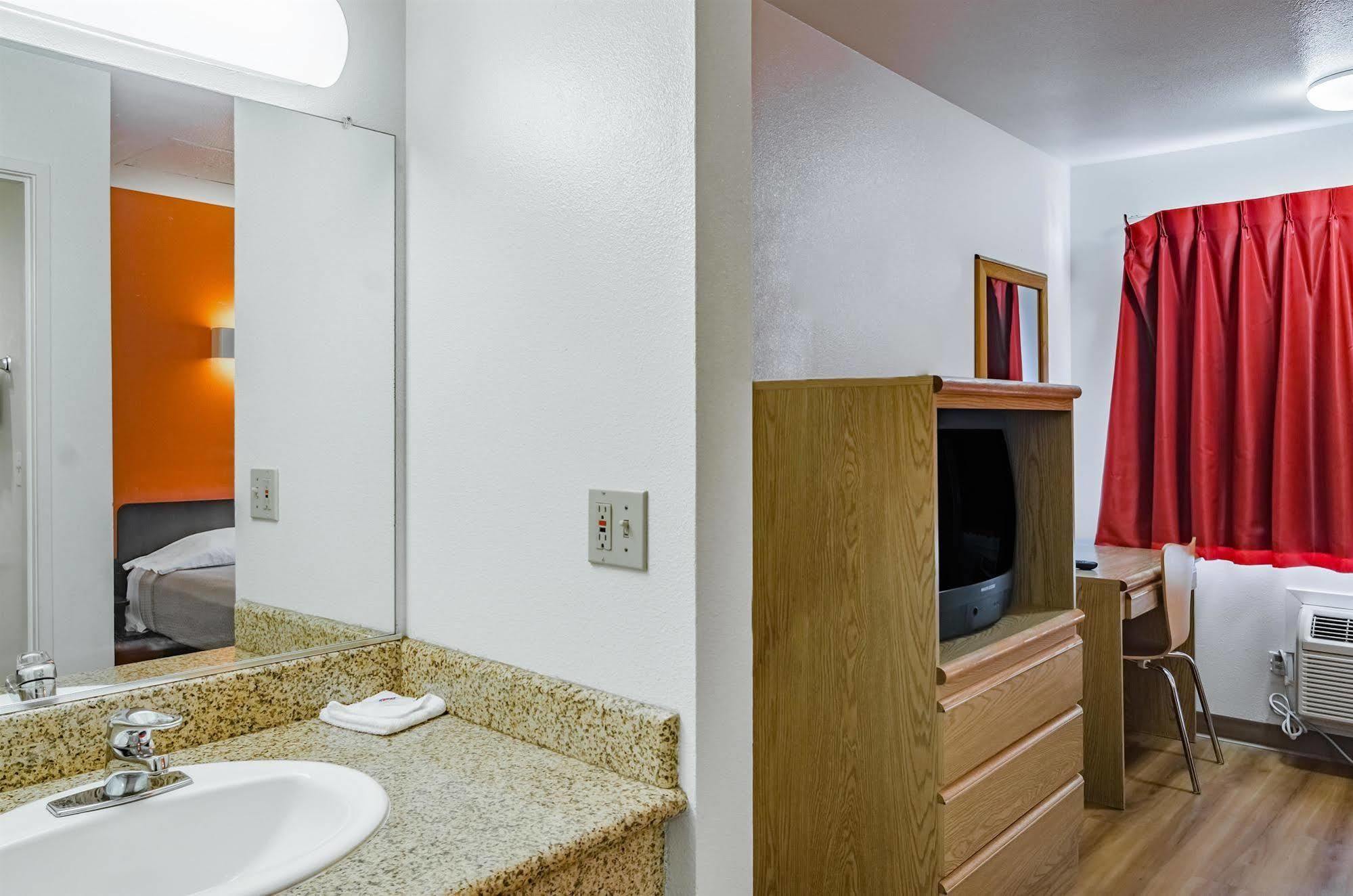 Motel 6-Portland, Or - Gresham Εξωτερικό φωτογραφία